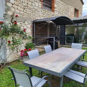 Maison De Jade Noailles (Tarn)